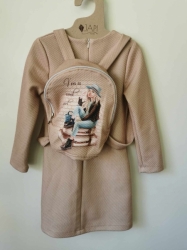 Dívčí šaty s batůžkem